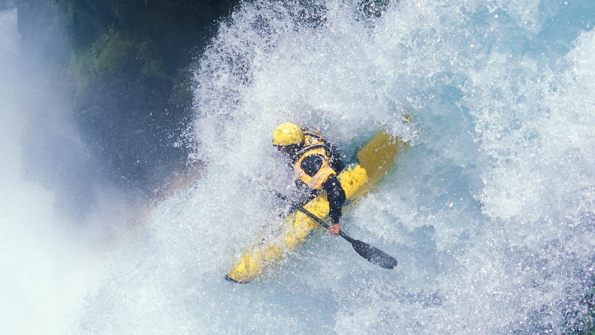 女篮姑娘用团结书写中国传奇，女篮姑娘们